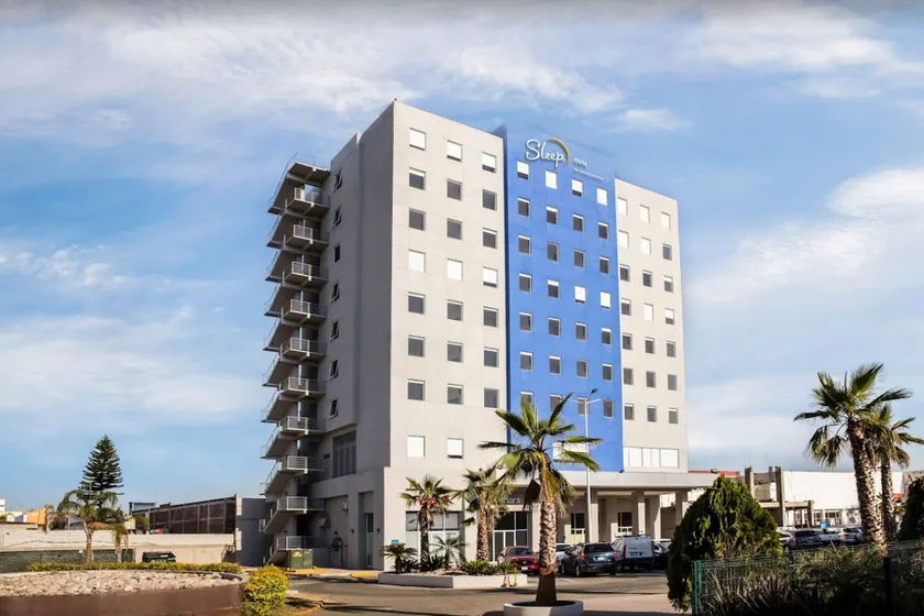 Sleep Inn Leon Antares - Image 1