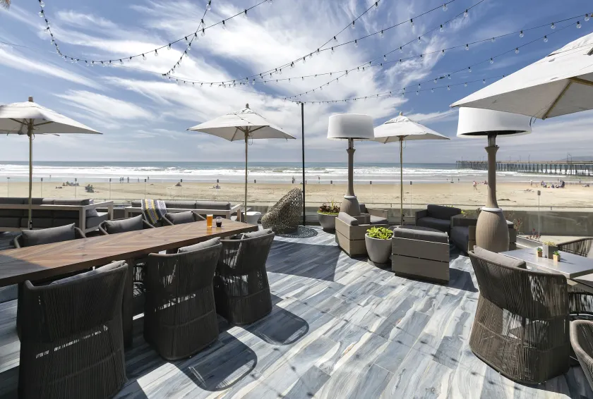 Sandcastle Hotel on the Beach - Image 1