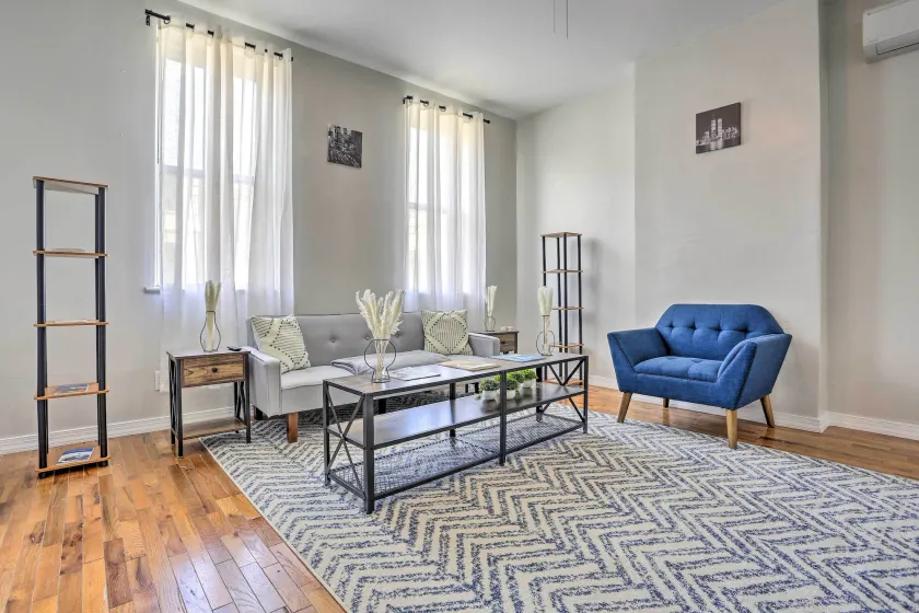 Updated Bayonne Townhome ~ 11 Mi to NYC! - Image 1