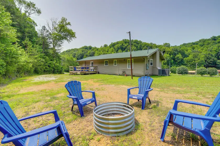 Huntsville Vacation Rental w/ Fire Pit - Image 1