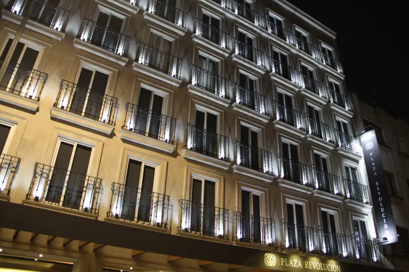Hotel Plaza Revolución - Image 1