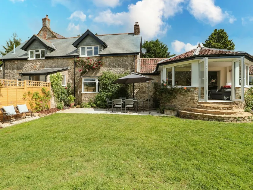 Ammerham Farm Cottage - Image 1