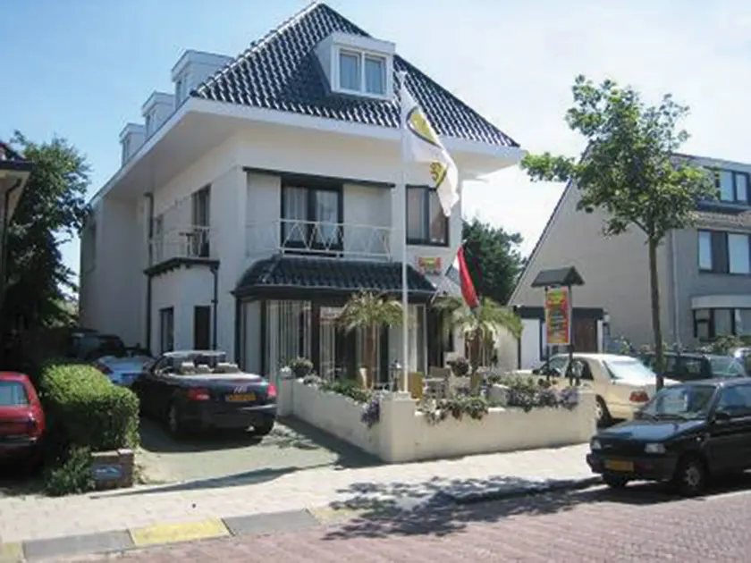 Hotel / Pension Villa Tanahlot - Image 1