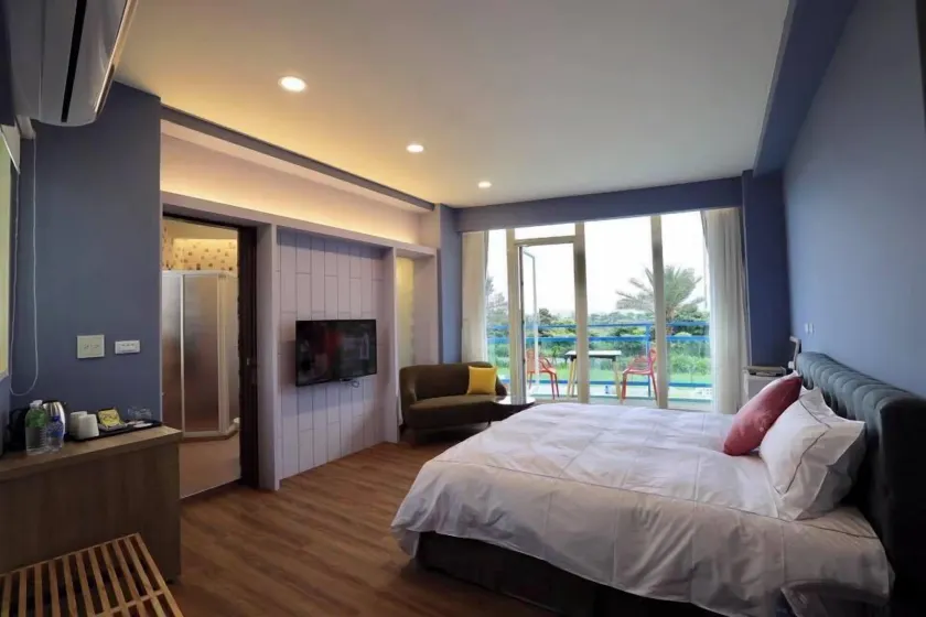 The Riverview Retreats - Image 1
