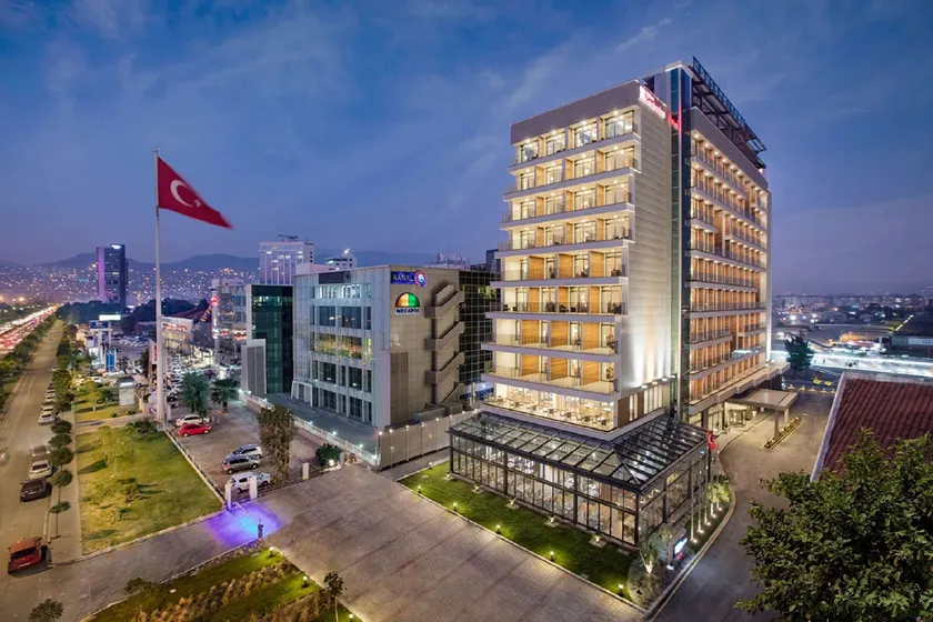 Hilton Garden Inn Izmir Bayrakli - Image 1