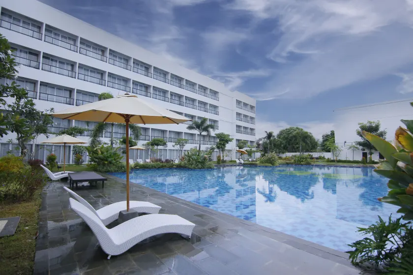 Raja Hotel Kuta Mandalika Resort & Convention - Image 1