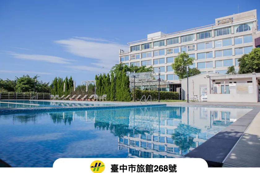 Freshfields Hotel - Image 1