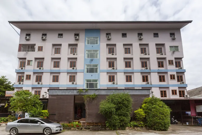 OYO 75356 Thipsiri Lodge - Image 1