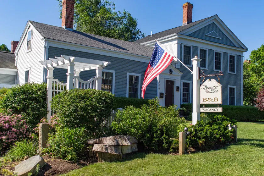 Brewster by the Sea Inn - Image 1