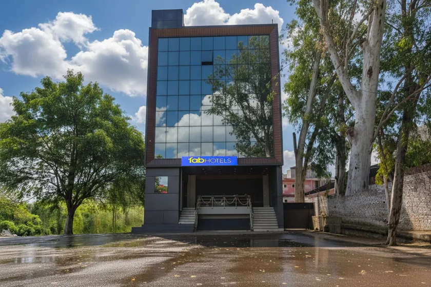 Hotel O Evergreen - Image 1