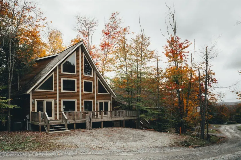 Huck`s Place - Image 1