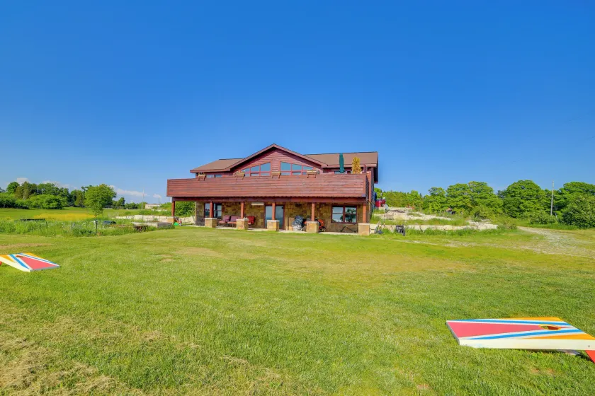 Prairie-Style Home on Garden Bay w/ Deck + Hot Tub - Image 1