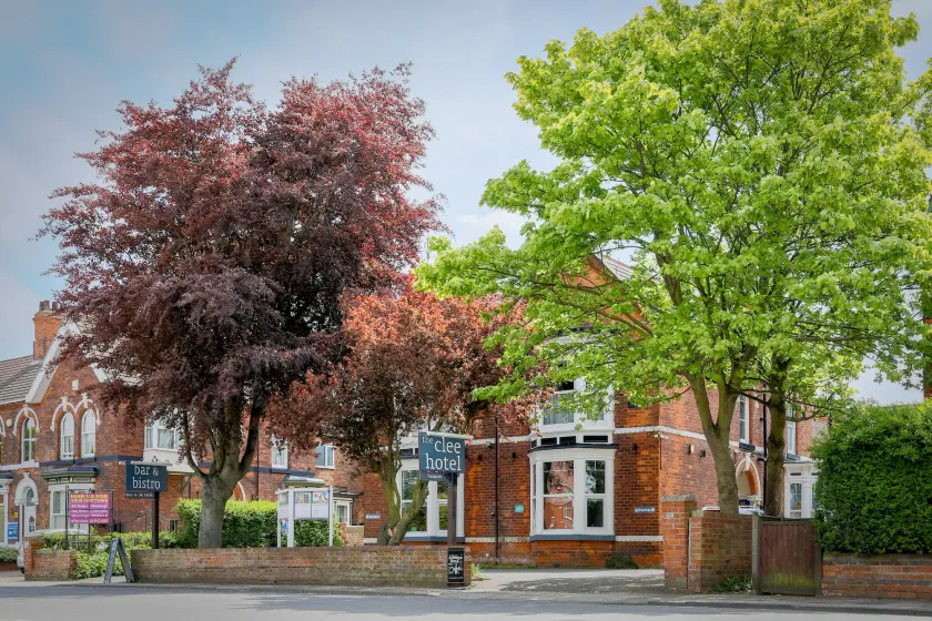 The Clee Hotel - Cleethorpes, Grimsby, Lincolnshire - Image 1