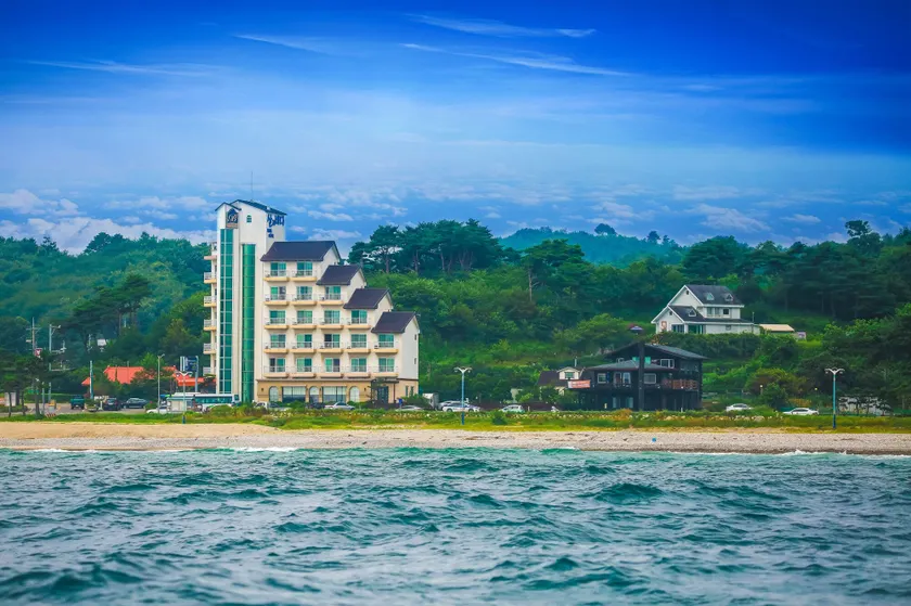 Benikea Mountain and Sea Yangyang - Image 1