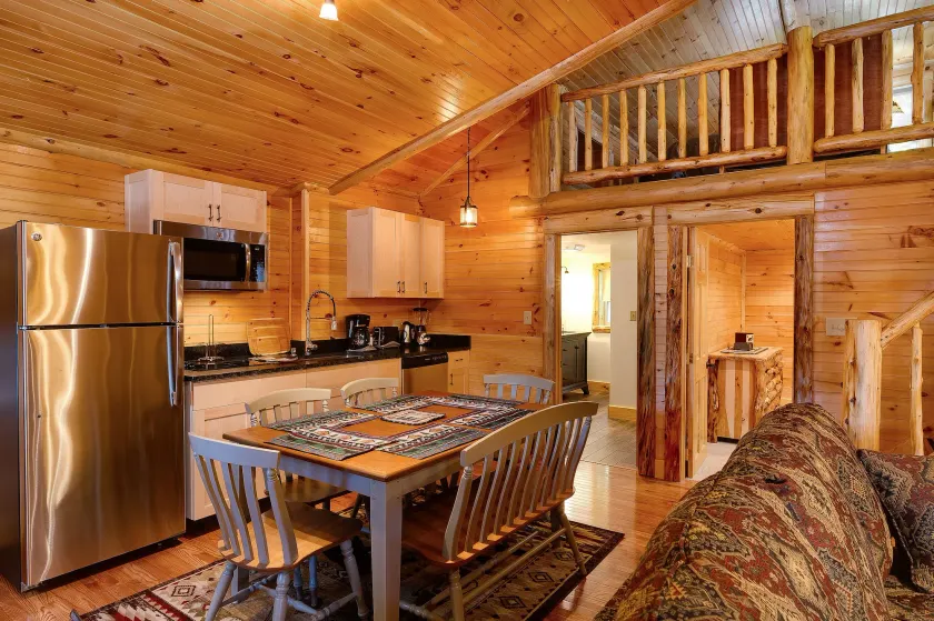Cobble Mountain Lodge - Image 1
