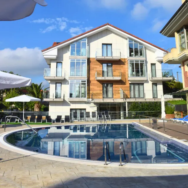 Playa Joyel Family Surf House - Image 1