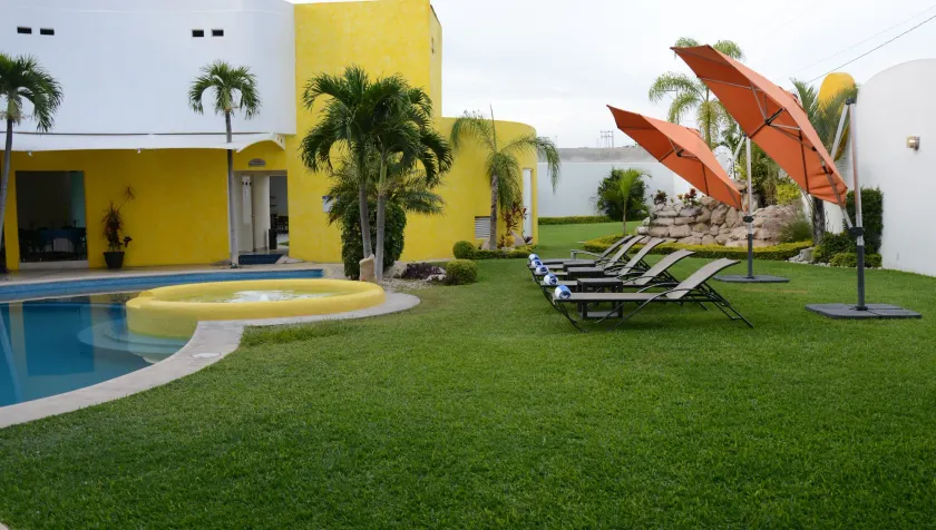 Hotel Magico Inn - Image 1