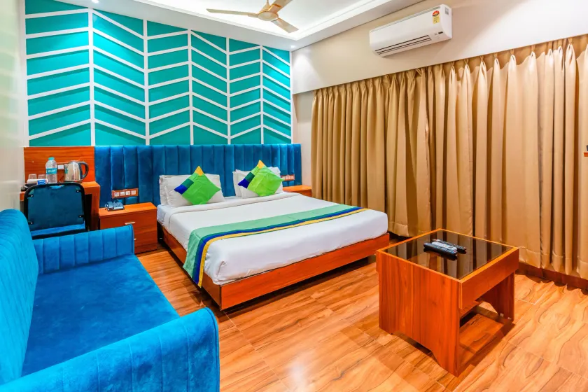 Treebo Trend Express Inn - Image 1