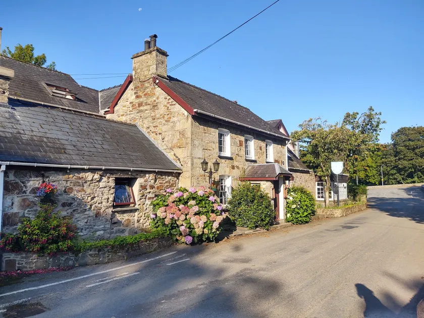 Trewern Arms Hotel - Image 1