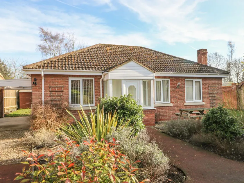 Old Orchard Cottage - Image 1