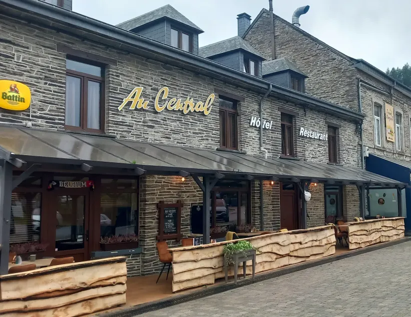 Hotel-au-central - Image 1