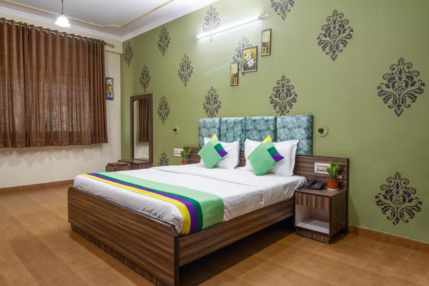 Treebo New Rockwell Vivek Vihar - Image 1