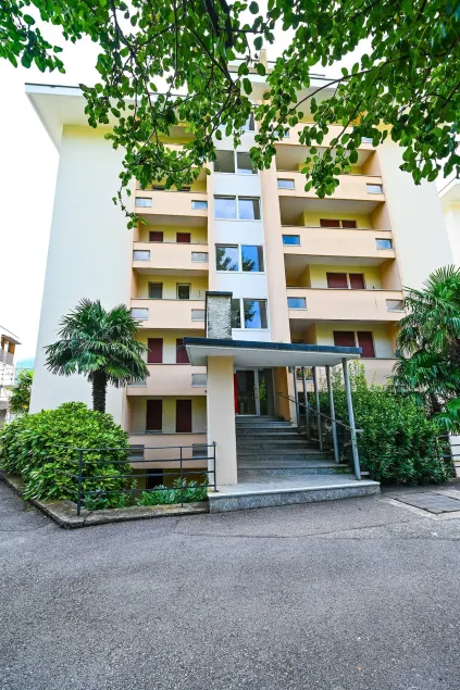 Lugano's Hills Lake View - Image 1