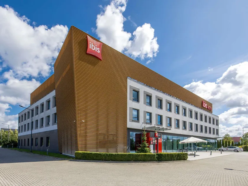 Ibis Poznan Polnoc - Image 1