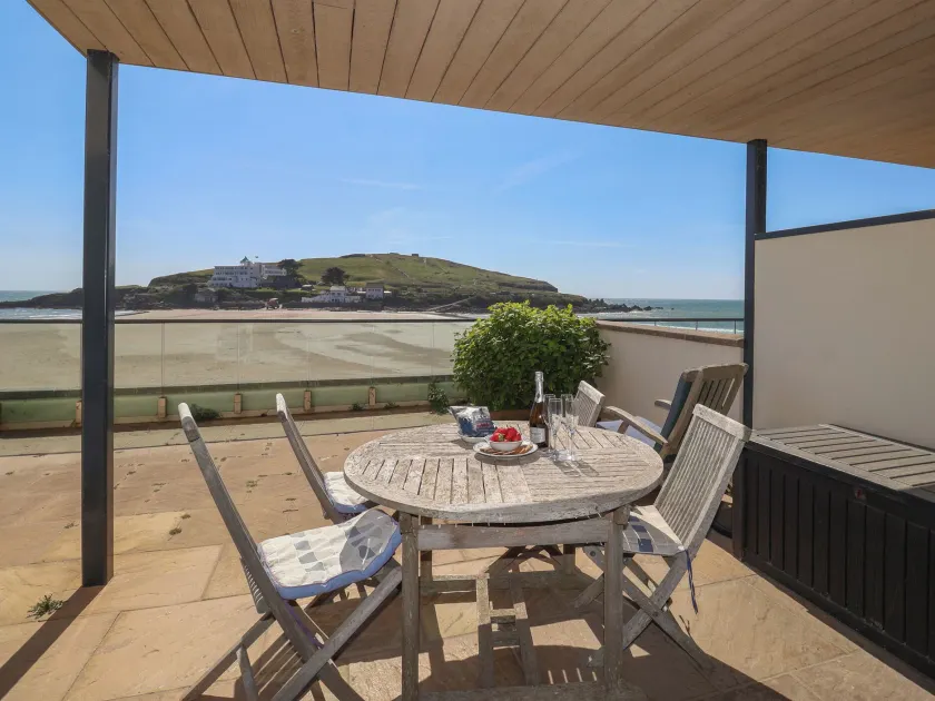 6 Burgh Island - Image 1