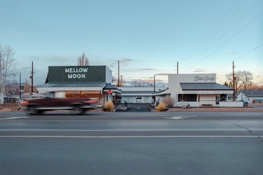 Mellow Moon Lodge - Image 1
