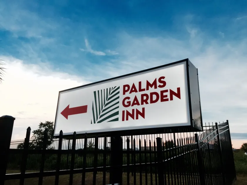 Palms Garden Inn - Image 1