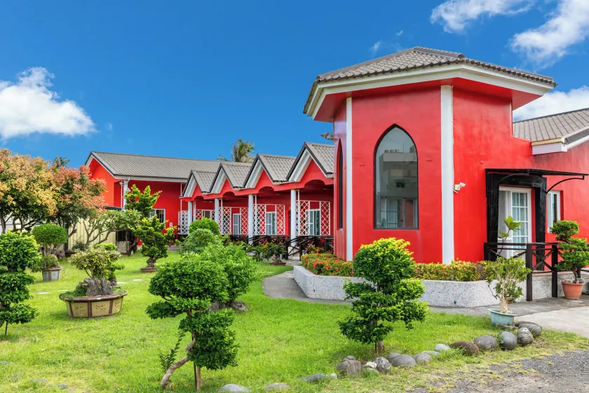 Kenting Hemingway - Image 1