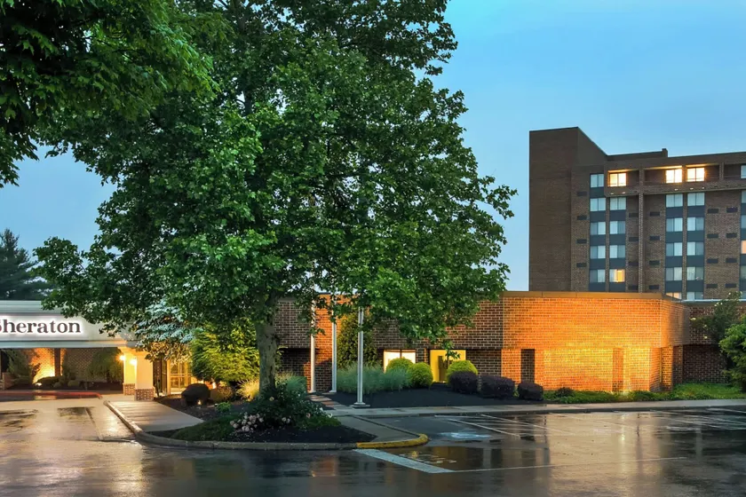Sheraton Harrisburg Hershey Hotel - Image 1