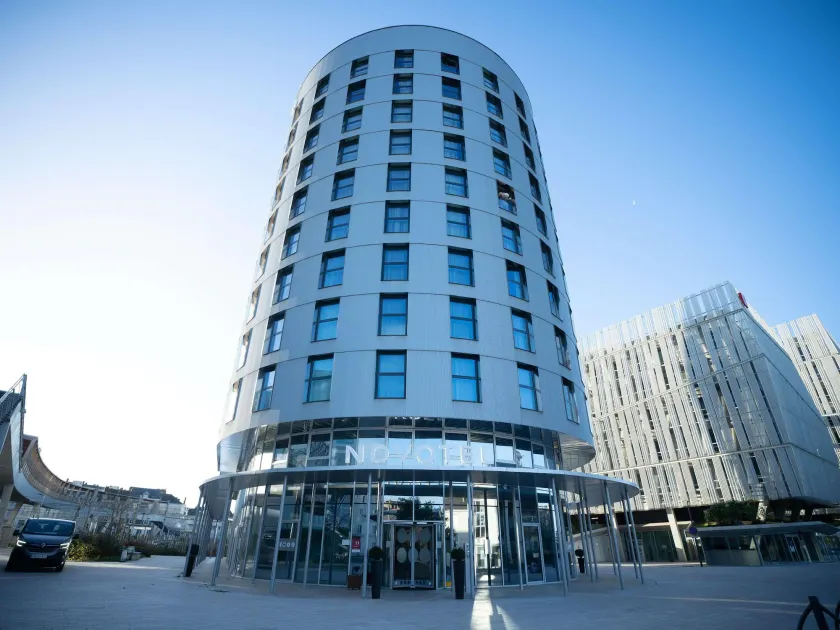 Novotel Angers Centre Gare - Image 1