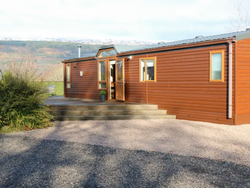 The Four Oaks Chalet - Image 1