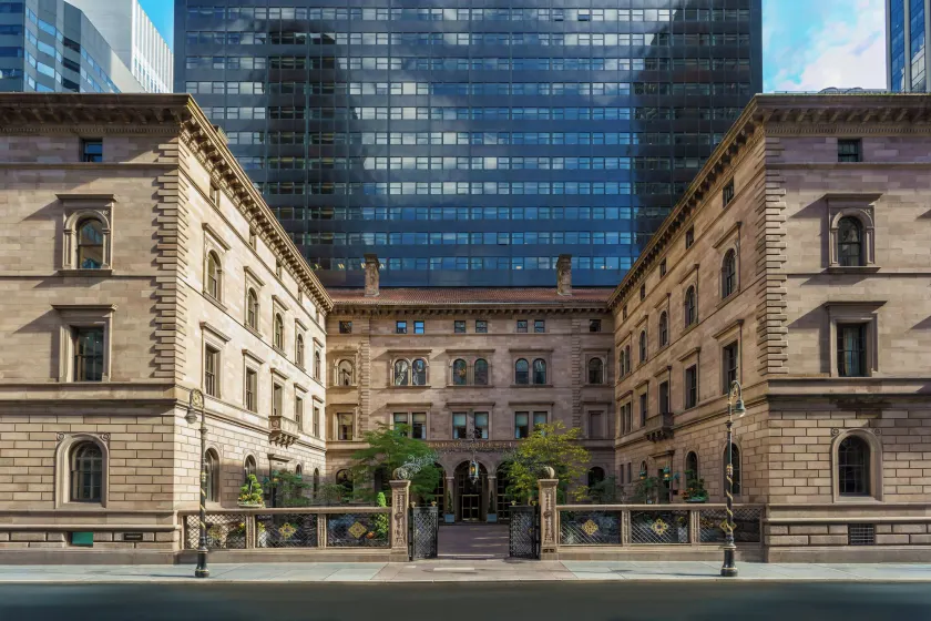 Lotte New York Palace - Image 1