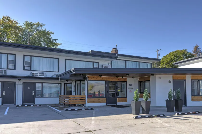 Americas Best Value Inn Polson - Image 1