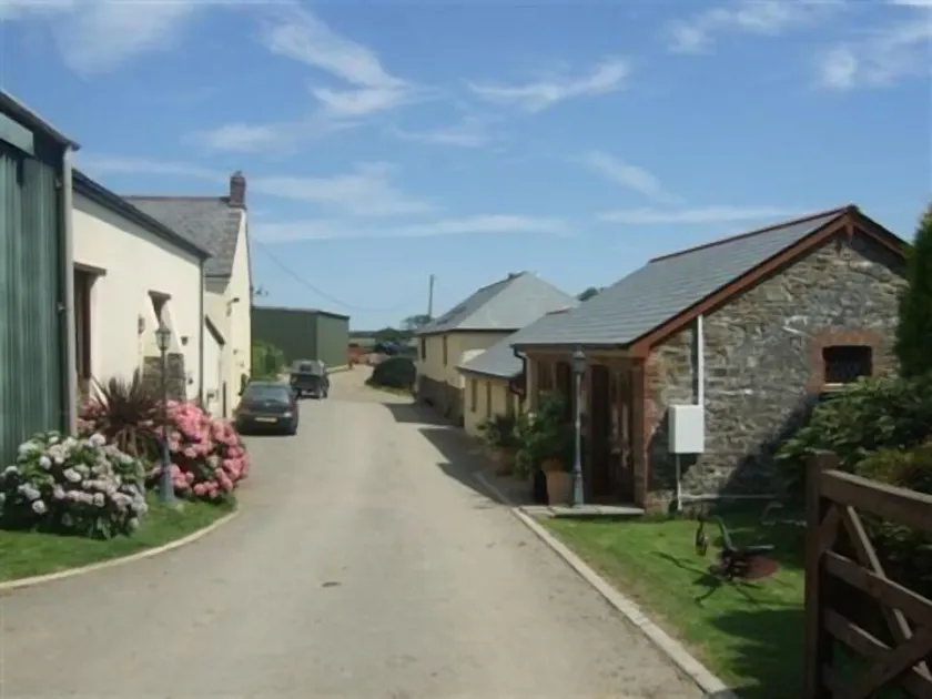 Frankaborough Farm Holiday Cottages - Image 1