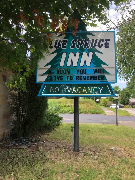 Ludington Blue Spruce Inn - Image 1