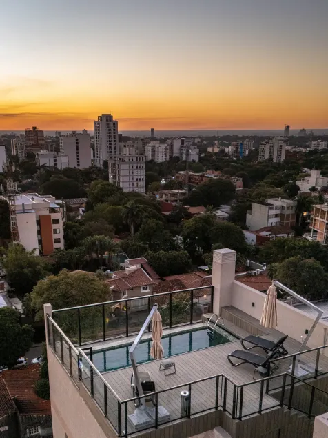 Divina Tower Apart Hotel - Image 1