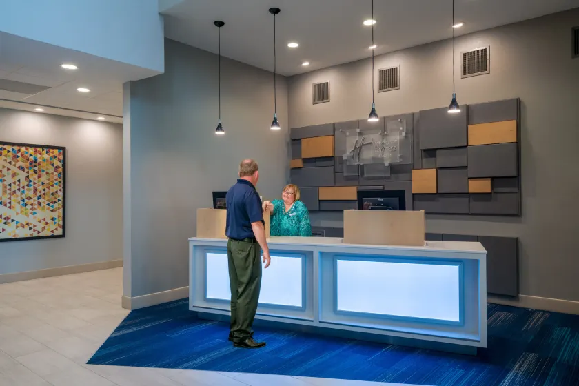 Holiday Inn Express & Suites - St Peters by IHG - Lobby