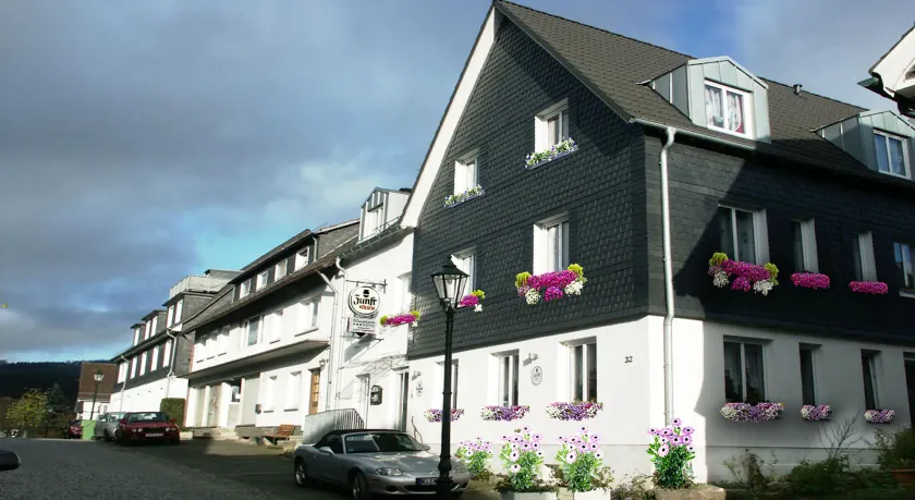 Blumenhotel - Image 1