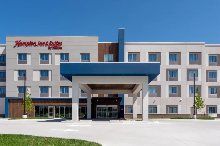 Hampton Inn & Suites Cadillac - Image 1