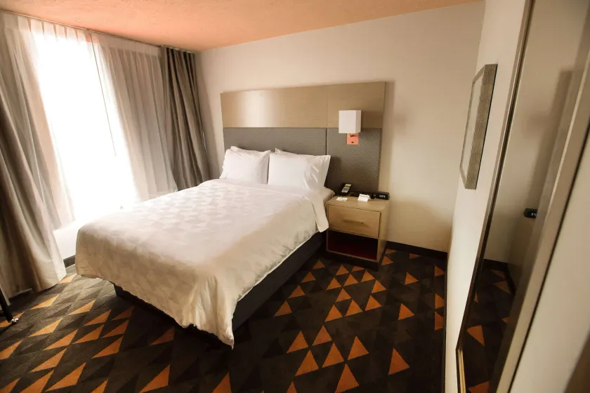 Wyndham Houston Hobby Airport - Image 1