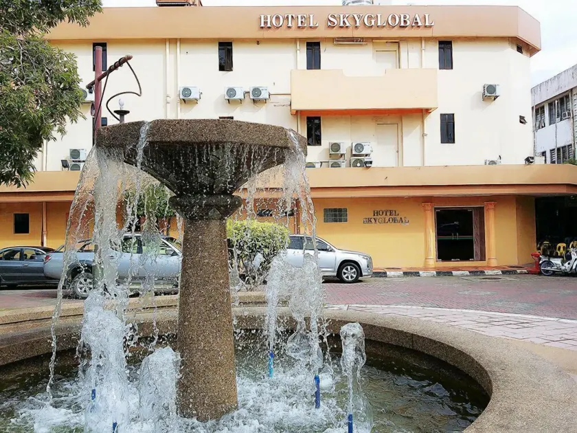 SkyGlobal Hotel - Image 1