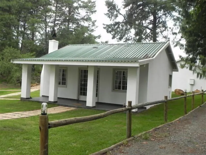 Waterwoods Cottages - Image 1