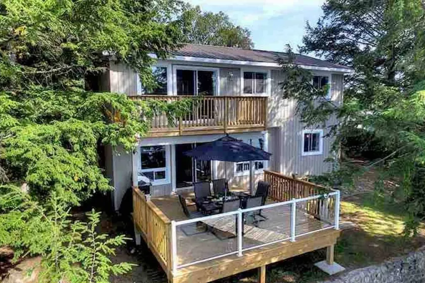 Luxuriöser Rückzugsort am Wasser am Paudash Lake - RidgeStone Cottage - Image 1