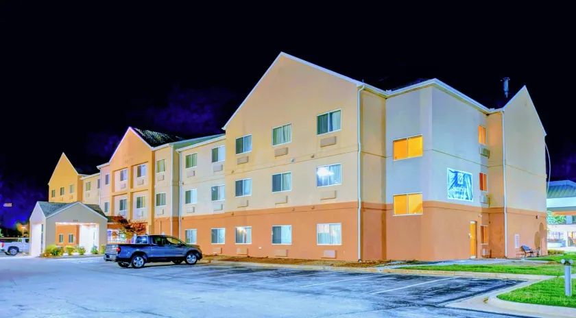 SureStay by Best Western Norman - Image 1