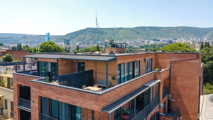 Gratus Aparthotel Tbilisi - Image 1