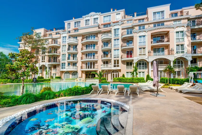 Venera & Anastasia Palace Apartments - Image 1